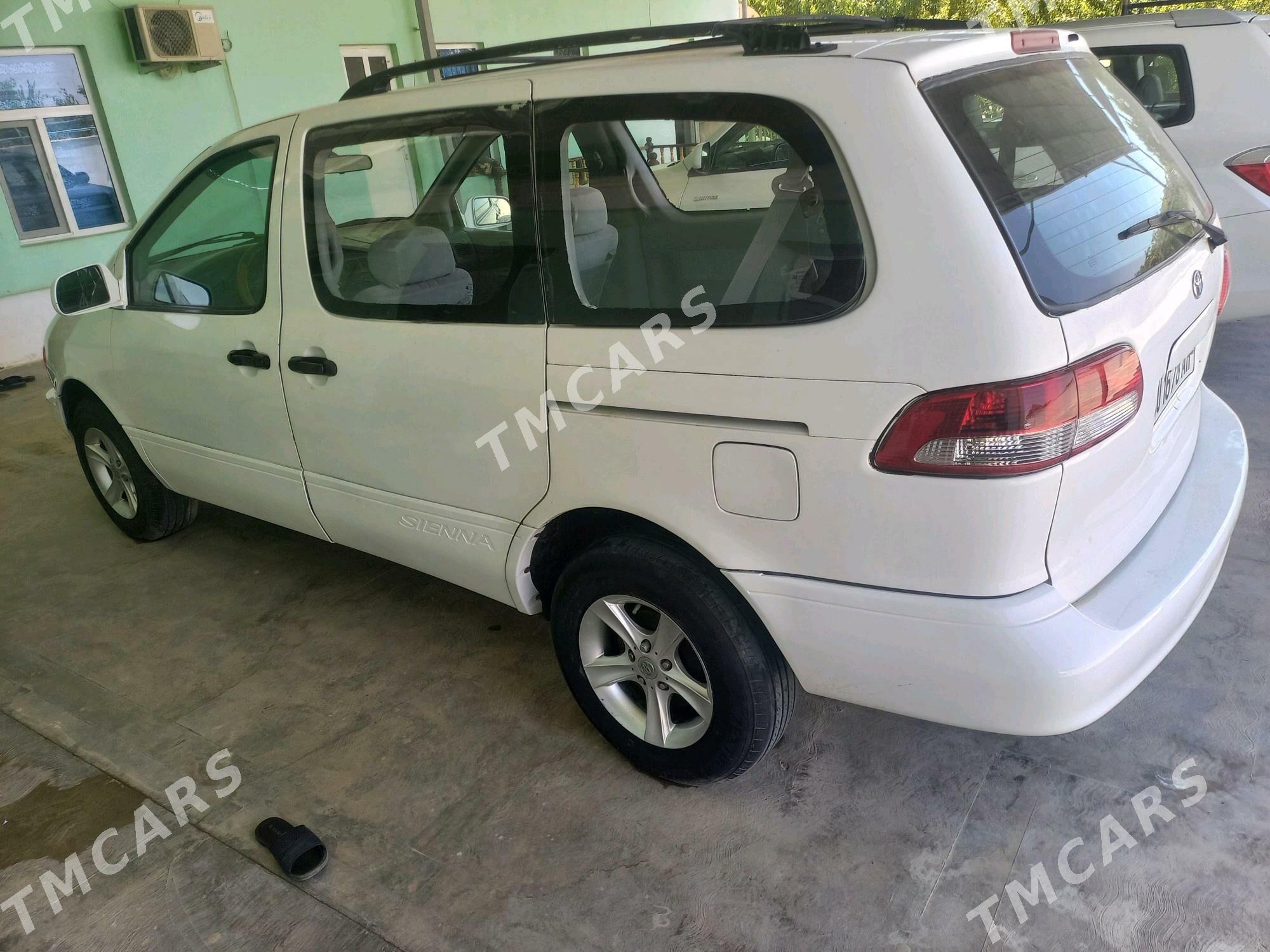 Toyota Sienna 1998 - 125 000 TMT - Kaka - img 6