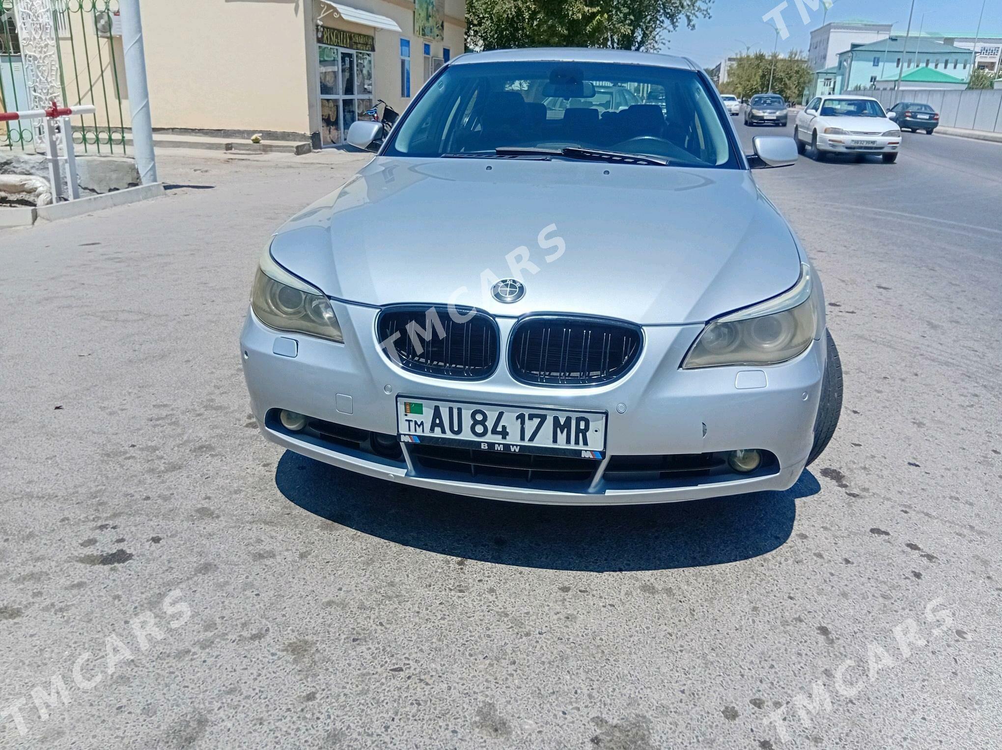 BMW E60 2003 - 127 000 TMT - Мары - img 3