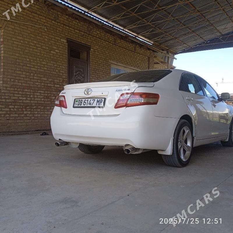 Toyota Camry 2010 - 115 000 TMT - Сакарчага - img 3
