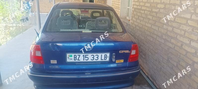 Opel Astra 1993 - 35 000 TMT - Darganata - img 3