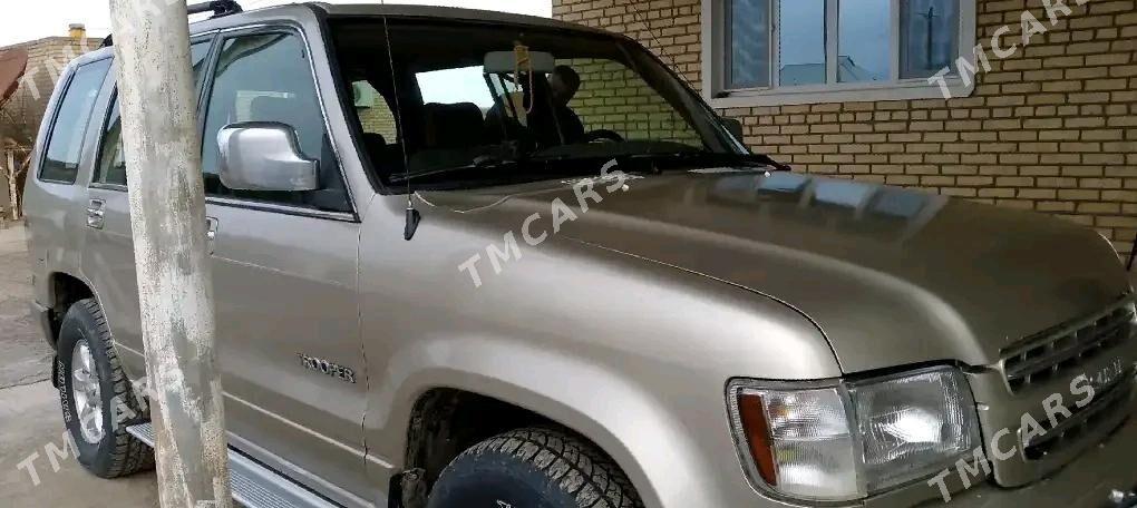 Isuzu Trooper 2002 - 95 000 TMT - Байрамали - img 2