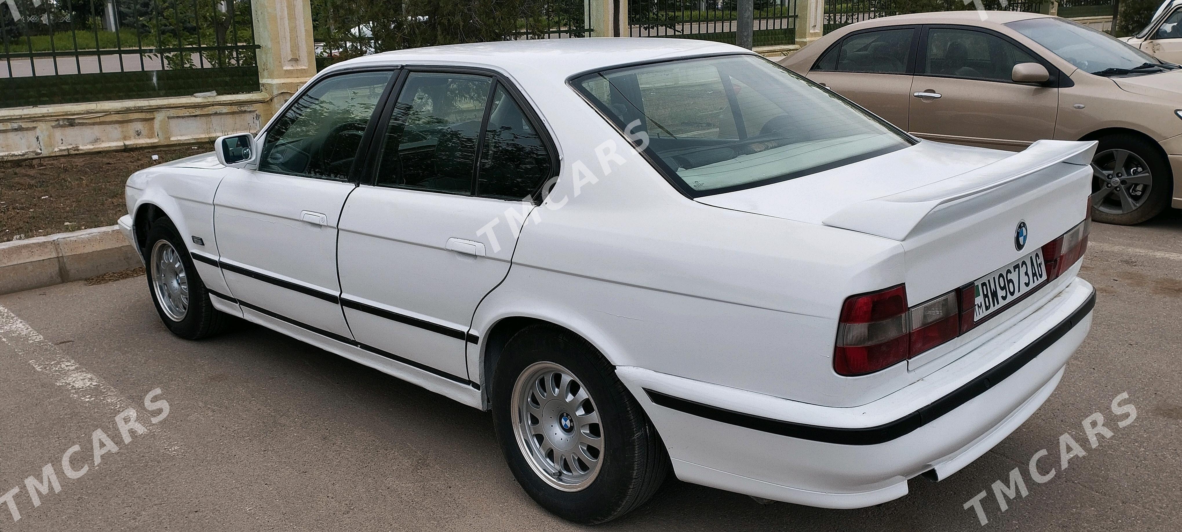 BMW 525 1990 - 30 000 TMT - Herrikgala - img 3