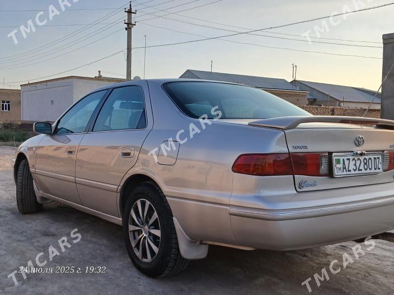 Toyota Camry 2001 - 150 000 TMT - Гурбансолтан Едже - img 5