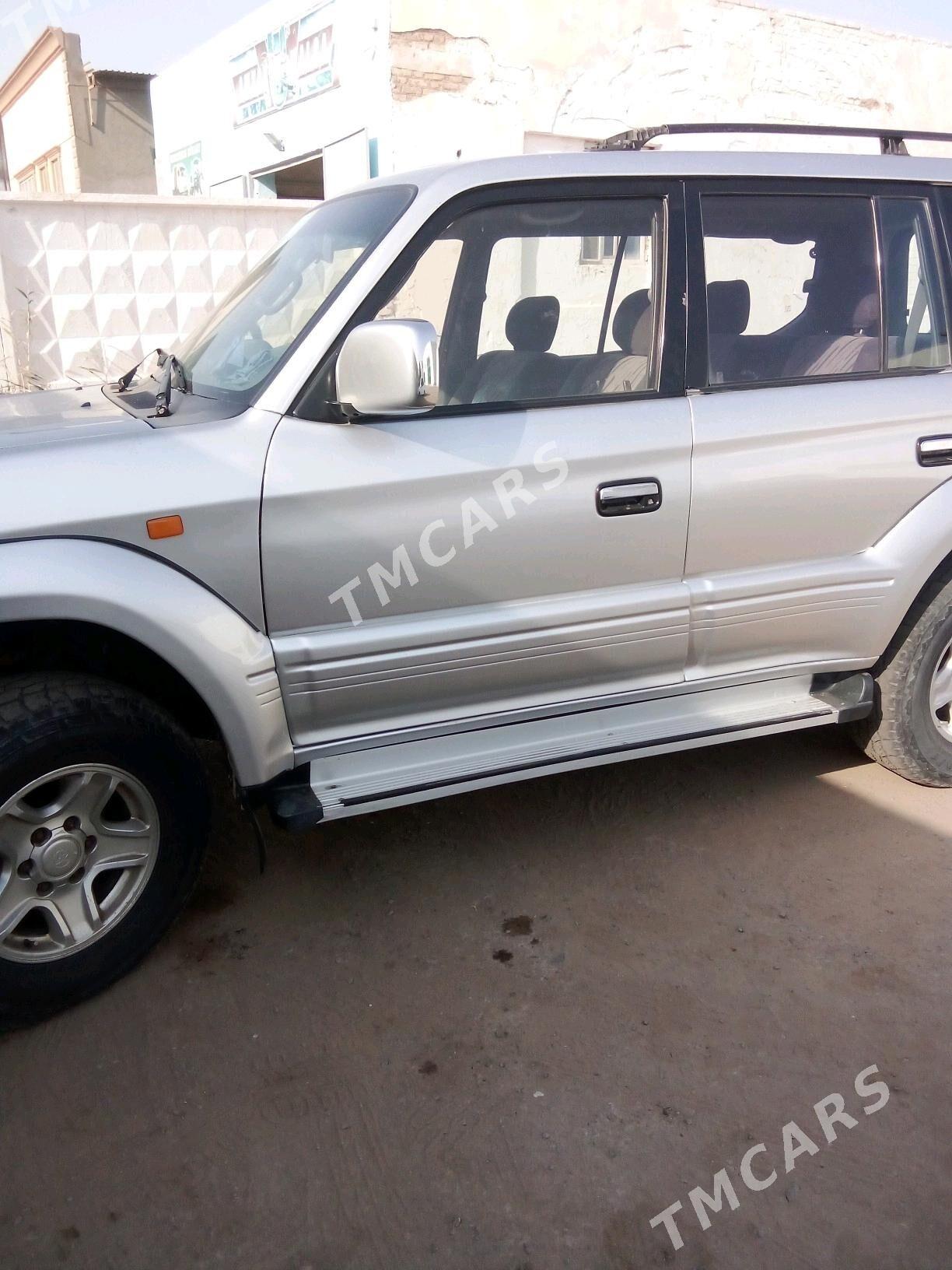 Toyota Land Cruiser Prado 2000 - 150 000 TMT - Gurbansoltan Eje - img 5