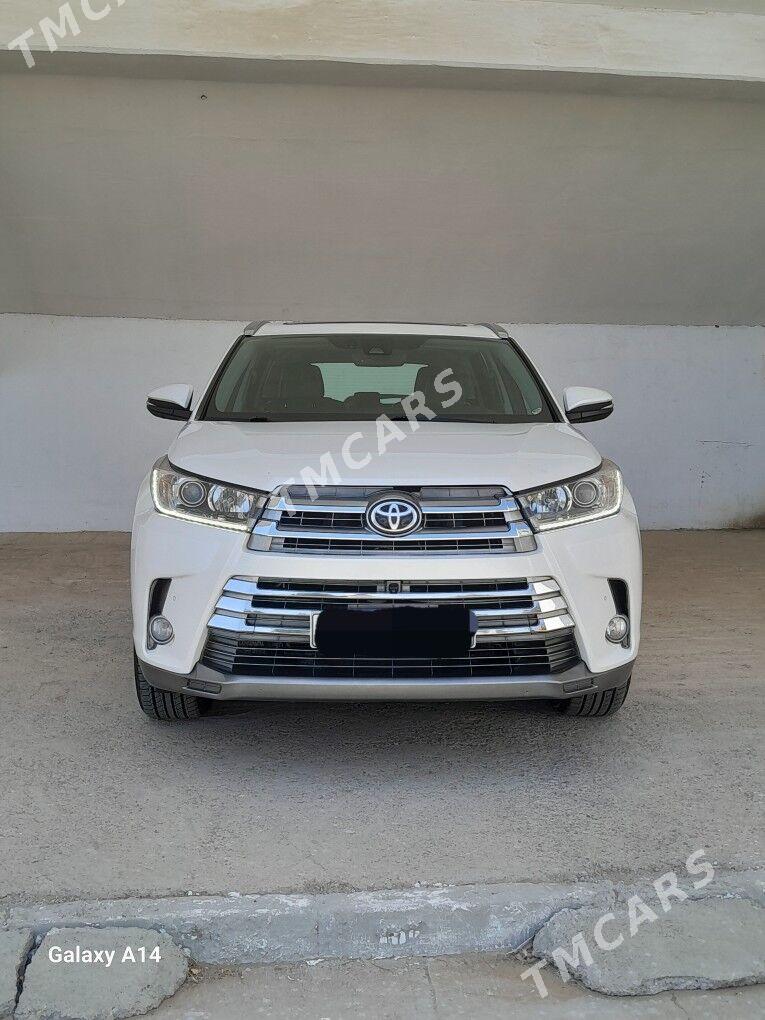 Toyota Highlander 2018 - 520 000 TMT - Мары - img 3