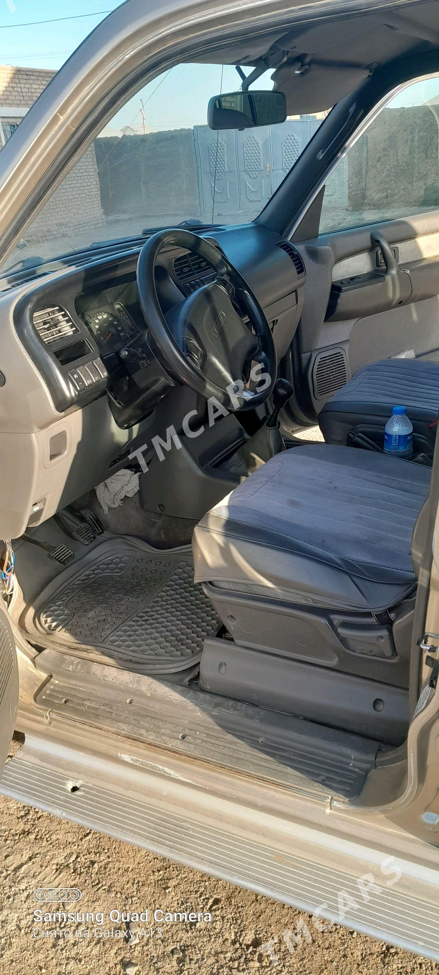 Isuzu Trooper 2002 - 95 000 TMT - Байрамали - img 3