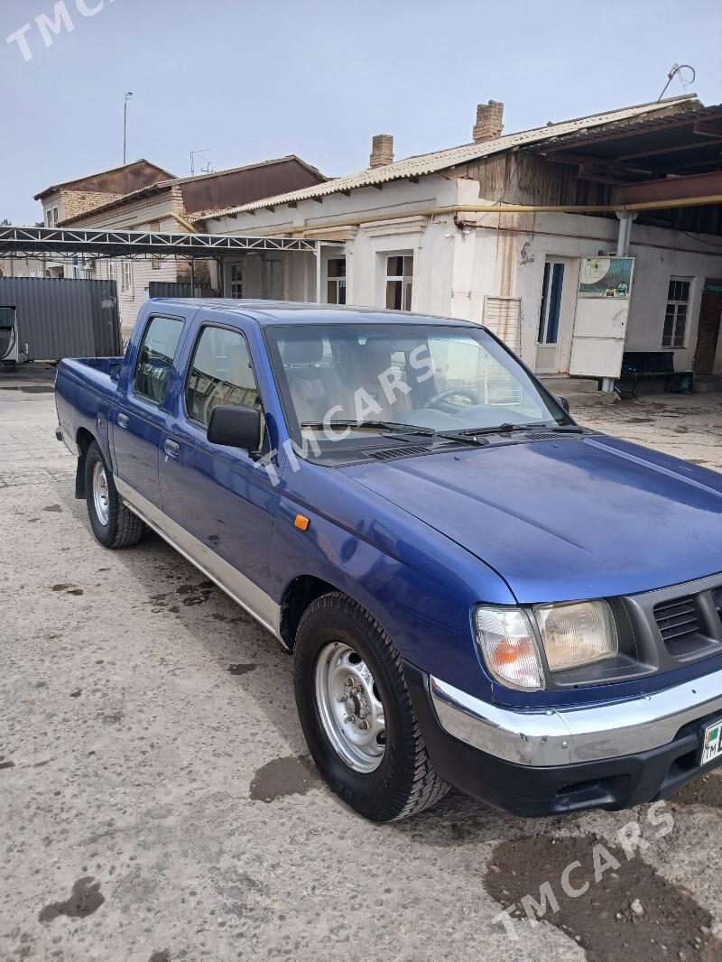 Nissan Navara 2001 - 85 000 TMT - Туркменабат - img 2