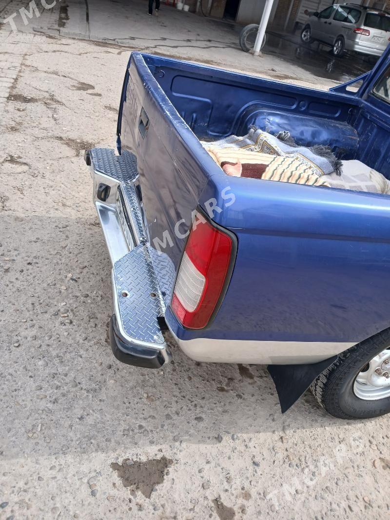 Nissan Navara 2001 - 85 000 TMT - Туркменабат - img 3