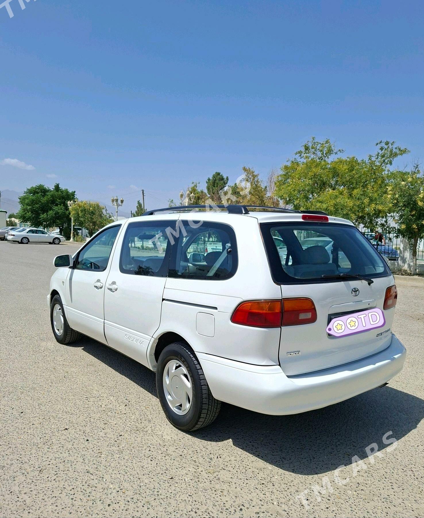 Toyota Sienna 2000 - 136 000 TMT - Бахарден - img 3