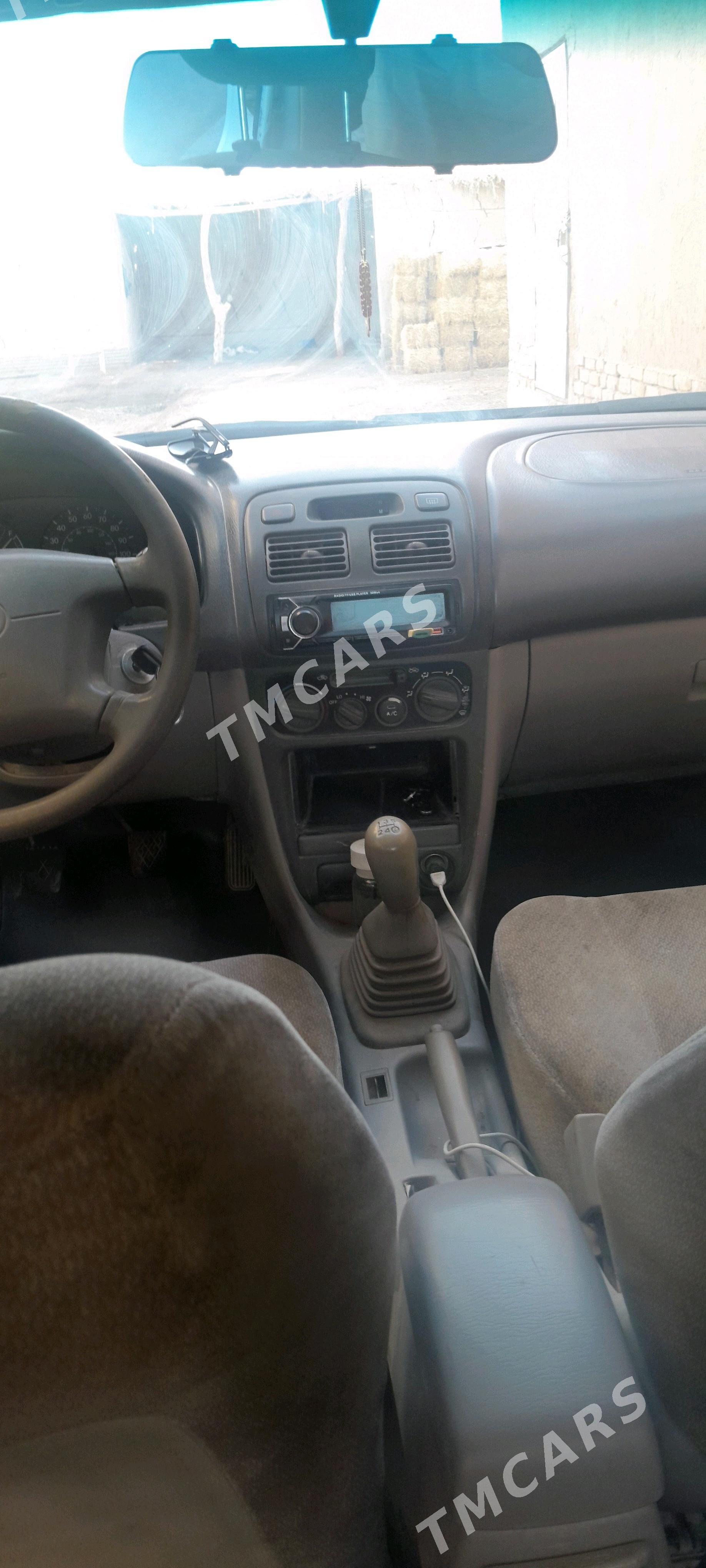 Toyota Corolla 2000 - 70 000 TMT - Кёнеургенч - img 3