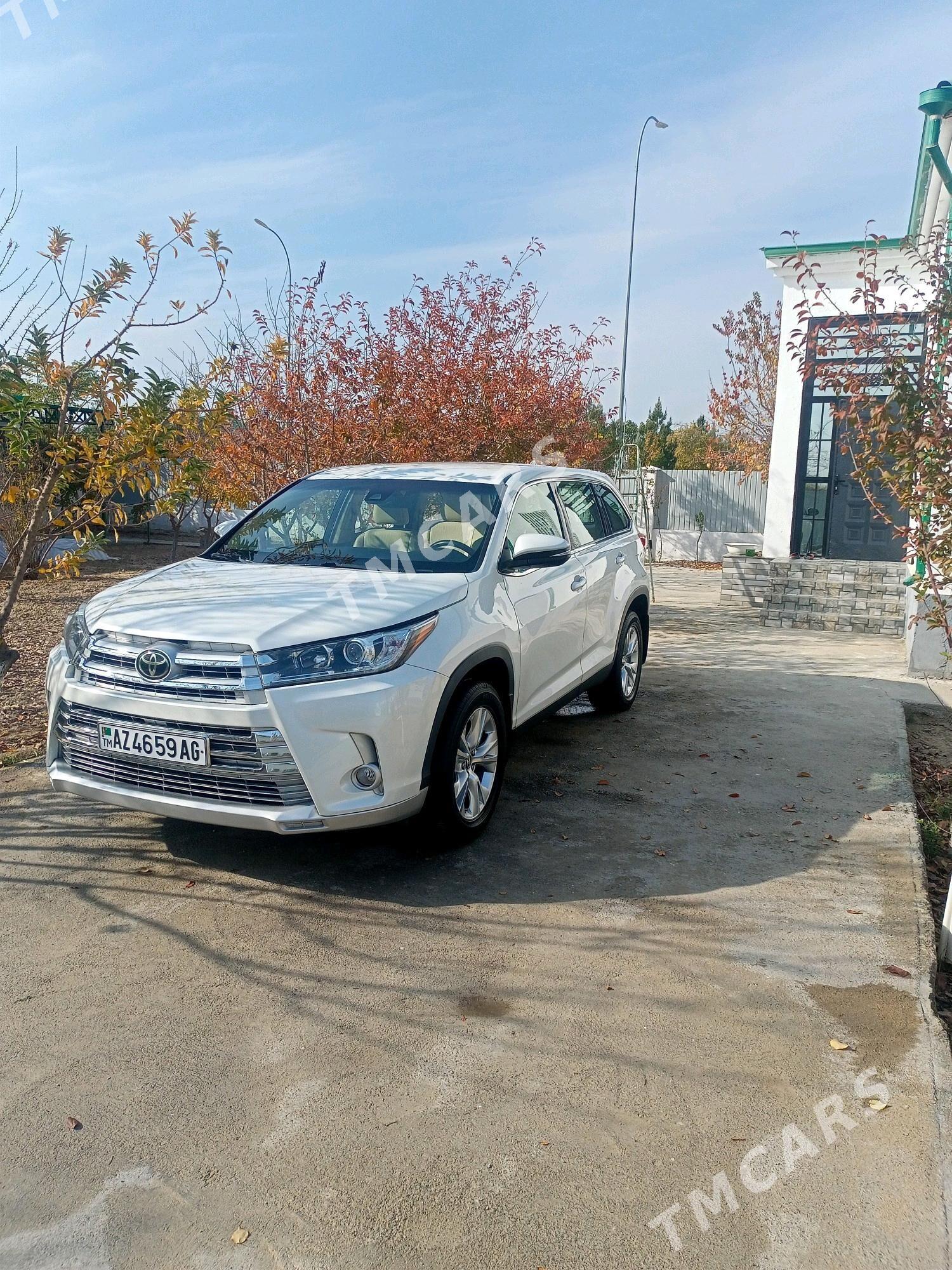 Toyota Highlander 2019 - 440 000 TMT - Täze zaman - img 1