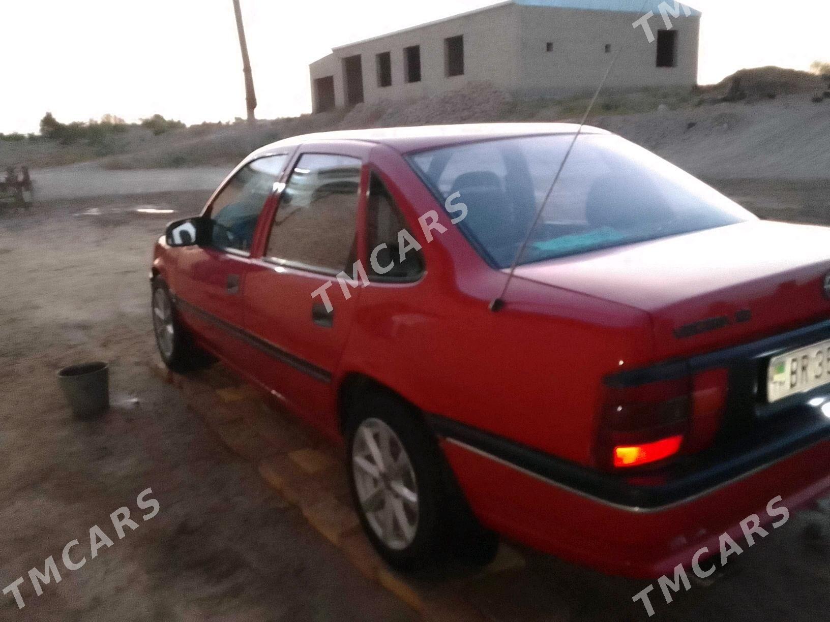 Opel Vectra 1993 - 35 000 TMT - Фарап - img 2