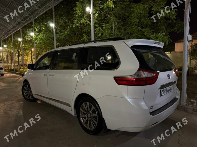 Toyota Sienna 2018 - 420 000 TMT - Aşgabat - img 6