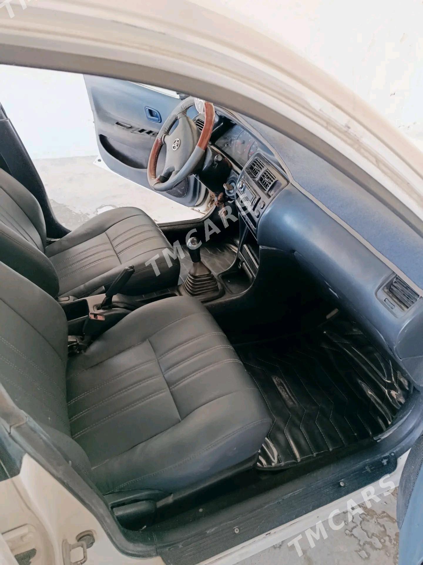 Toyota Corolla 1996 - 70 000 TMT - Этрек - img 3