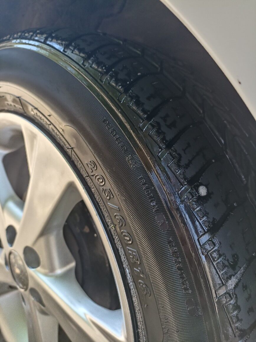 Pokryska 205/60R16 300 TMT - Балканабат - img 2