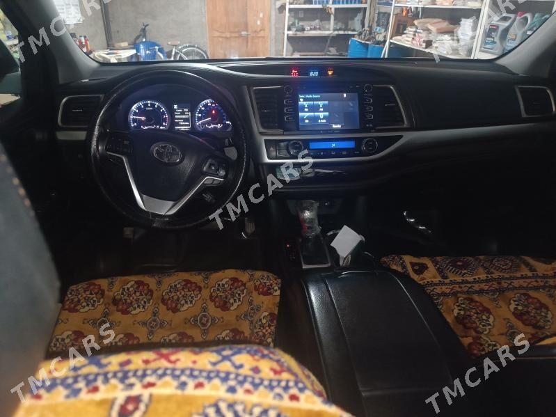 Toyota Highlander 2017 - 430 000 TMT - Köneürgenç - img 5