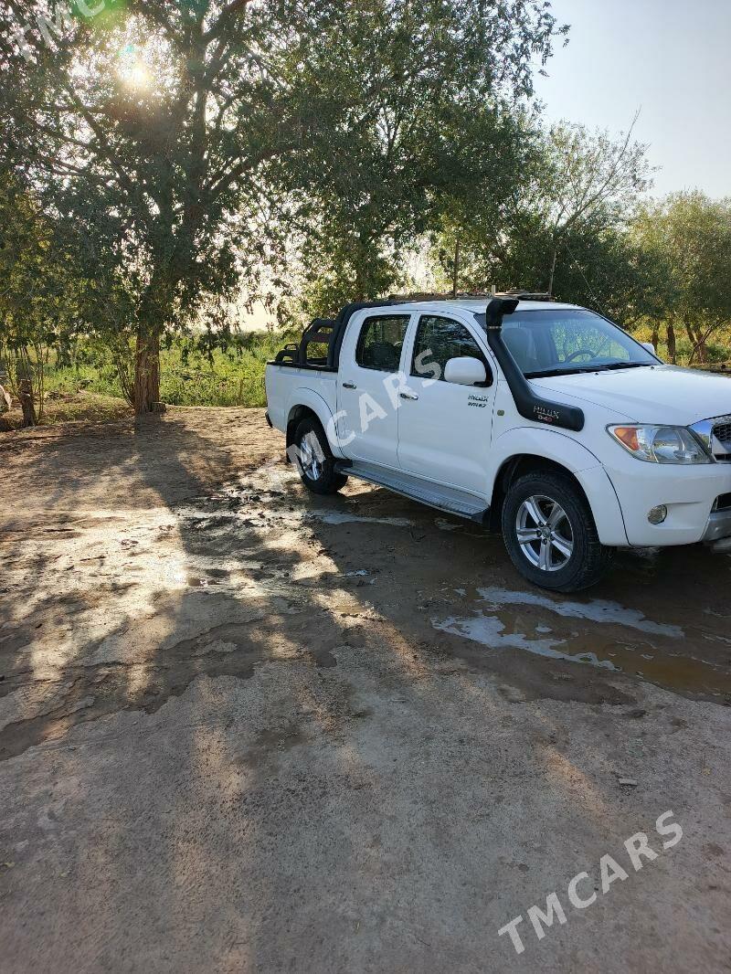 Toyota Hilux 2007 - 160 000 TMT - Türkmenbaşy etr. - img 2
