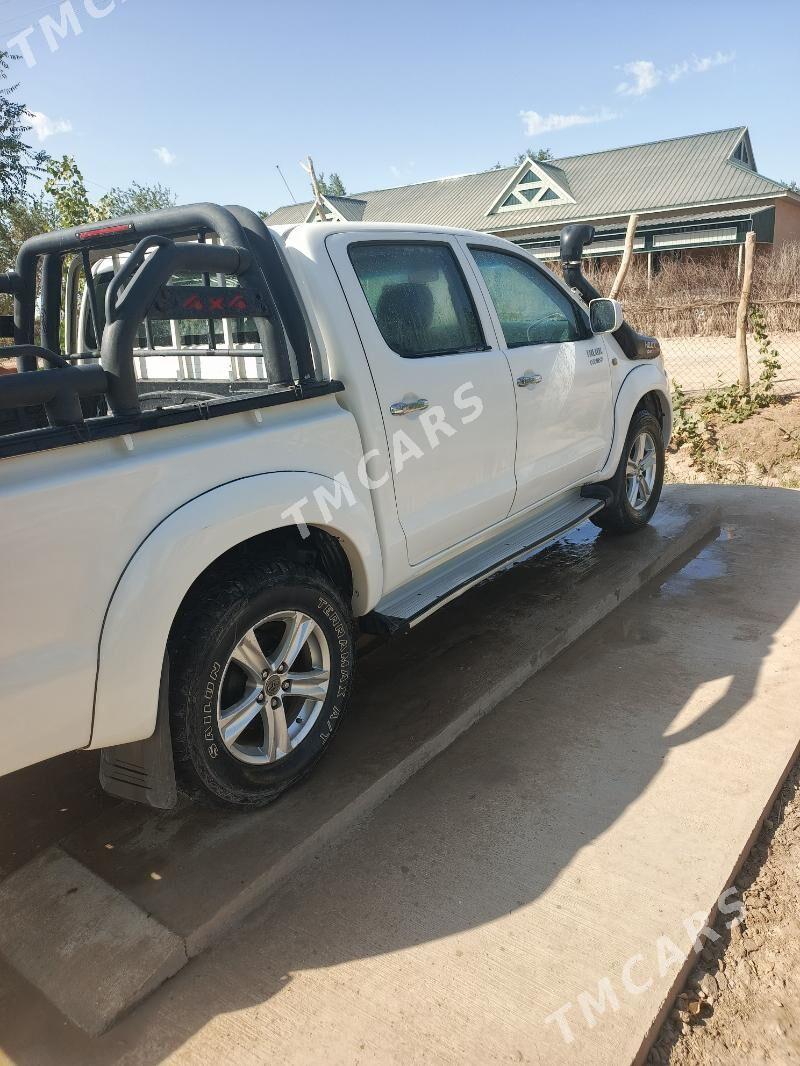 Toyota Hilux 2007 - 160 000 TMT - Türkmenbaşy etr. - img 3