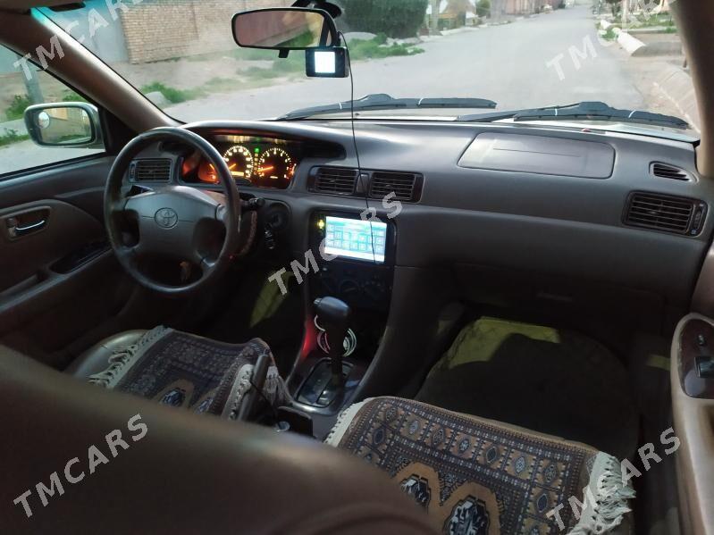 Toyota Camry 1997 - 129 000 TMT - Мары - img 1
