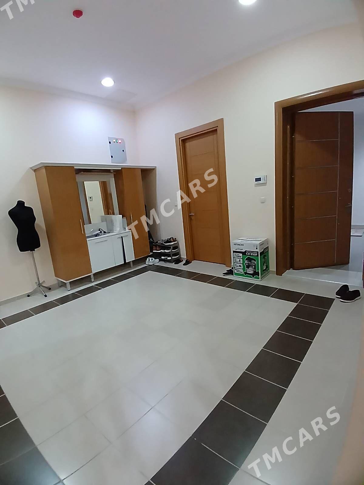 Чехова Элитка 3 комнаты - Aşgabat - img 2