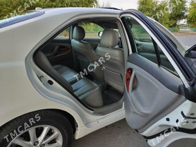 Toyota Camry 2010 - 250 000 TMT - Bedew - img 6