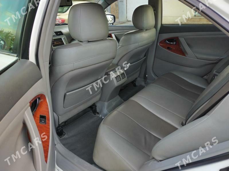 Toyota Camry 2010 - 250 000 TMT - Bedew - img 7