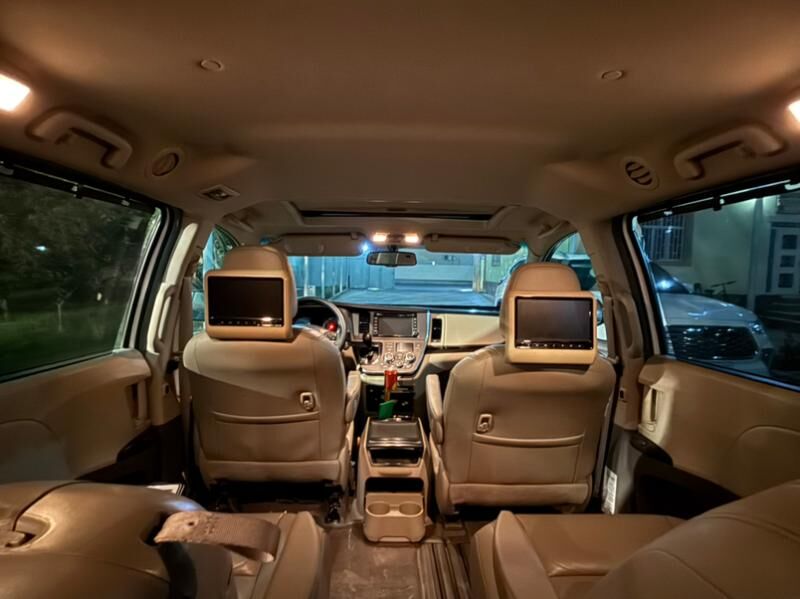 Toyota Sienna 2018 - 420 000 TMT - Aşgabat - img 8