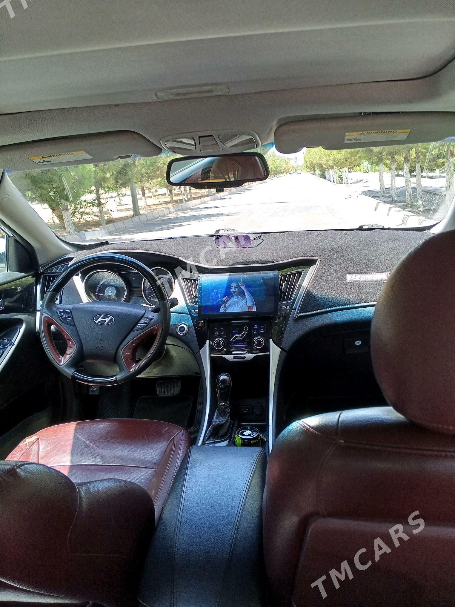 Hyundai Sonata 2011 - 143 000 TMT - Ашхабад - img 10