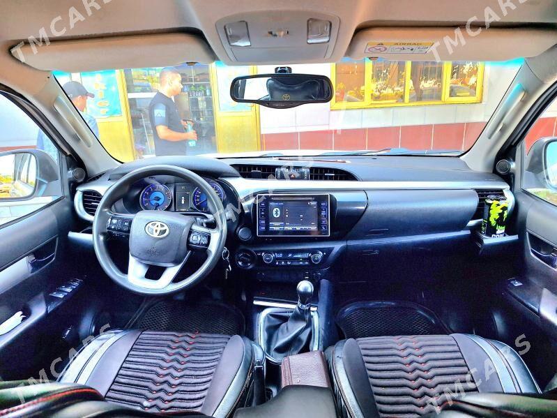 Toyota Hilux 2016 - 440 000 TMT - Мары - img 4