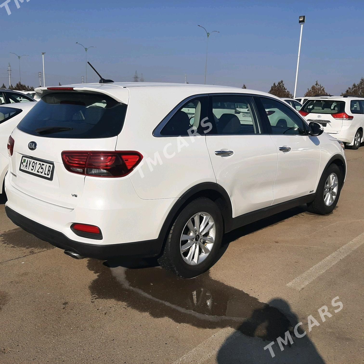 Kia Sorento 2019 - 320 000 TMT - "Altyn Asyr" Gündogar bazary (Jygyllyk) - img 3
