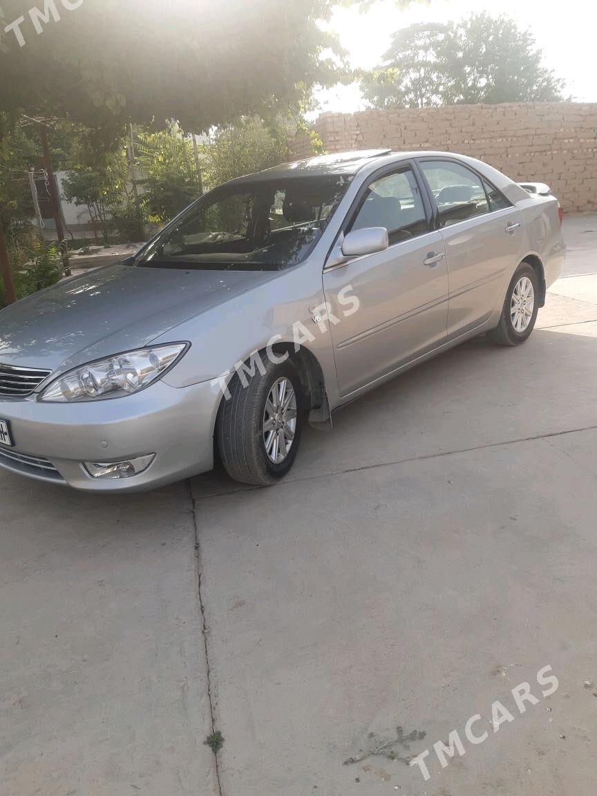 Toyota Camry 2004 - 170 000 TMT - Kaka - img 5