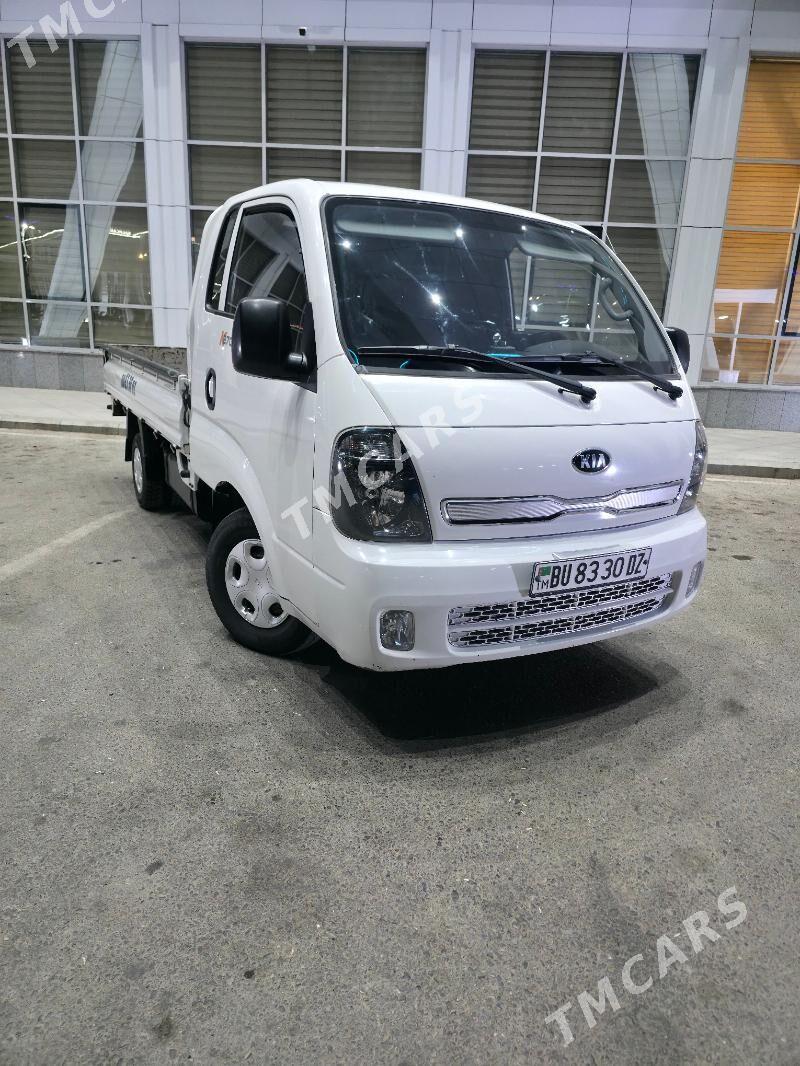Kia Bongo 2015 - 200 000 TMT - Daşoguz - img 3