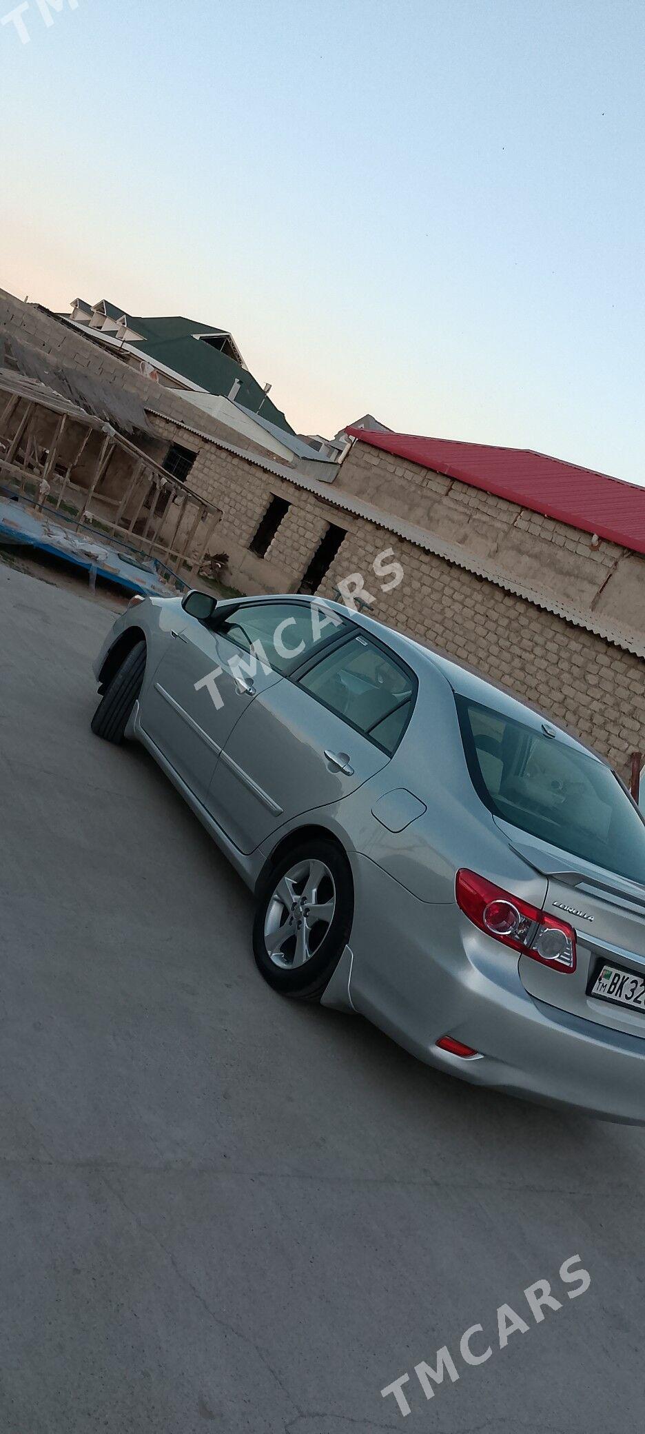 Toyota Corolla 2011 - 157 000 TMT - Aşgabat - img 4