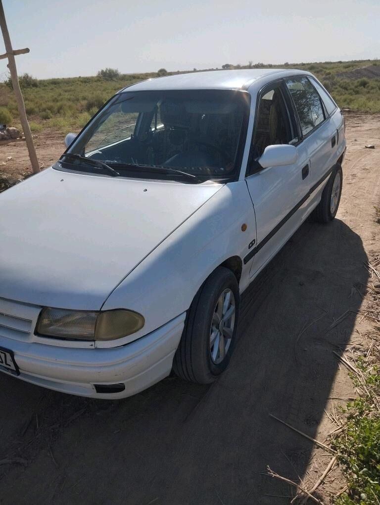 Opel Astra 1994 - 32 000 TMT - Рухубелентский этрап - img 7