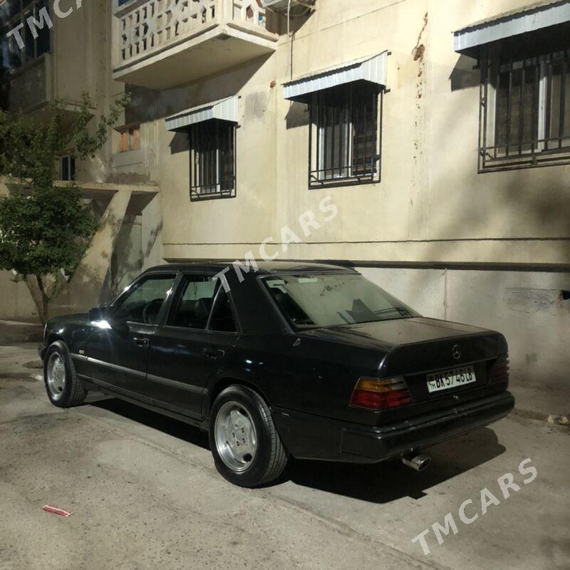 Mercedes-Benz E300 1989 - 50 000 TMT - Туркменабат - img 10