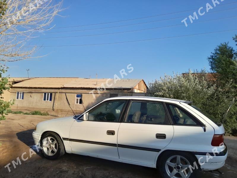 Opel Astra 1992 - 23 000 TMT - Boldumsaz - img 3