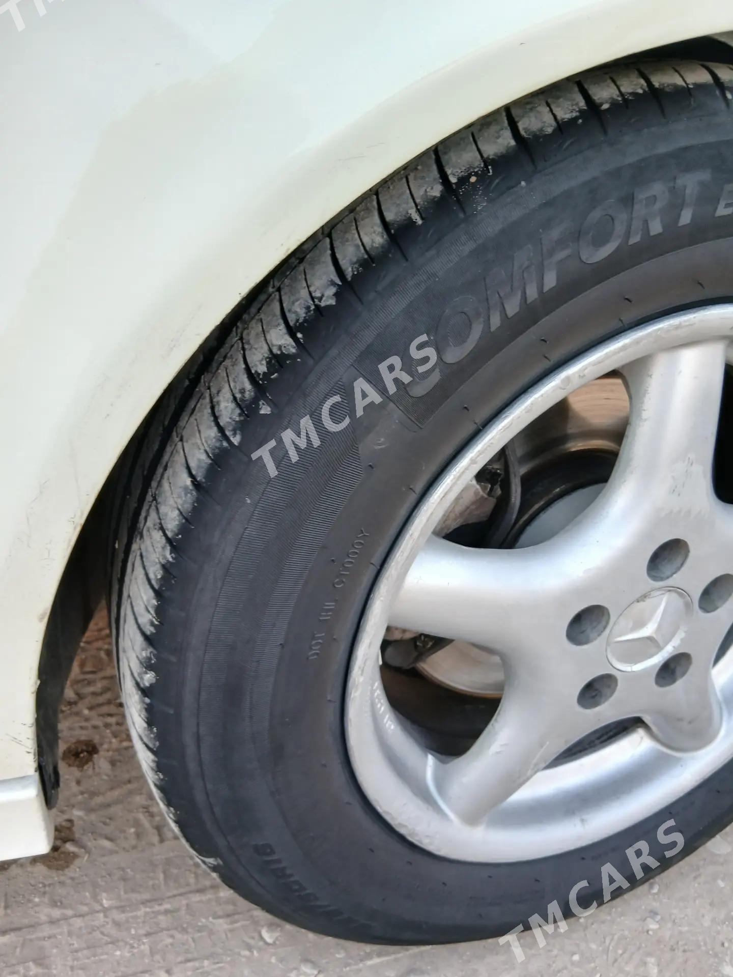 Mercedes-Benz E320 2003 - 140 000 TMT - Керки - img 3