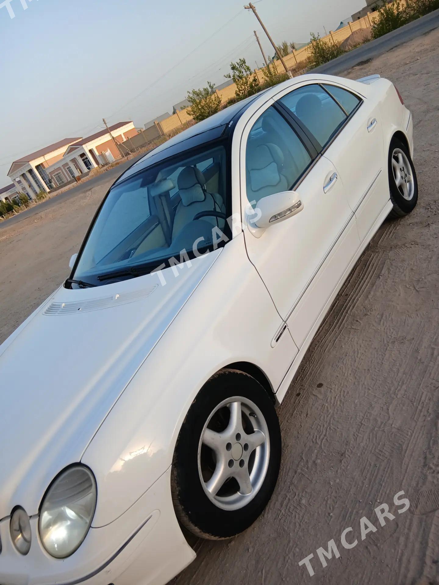 Mercedes-Benz E320 2003 - 140 000 TMT - Керки - img 7