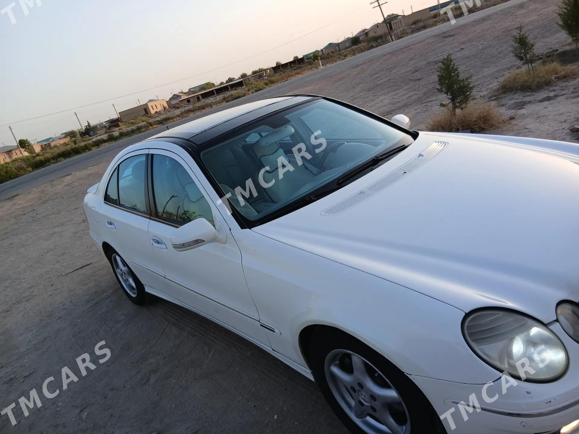 Mercedes-Benz E320 2003 - 140 000 TMT - Керки - img 4
