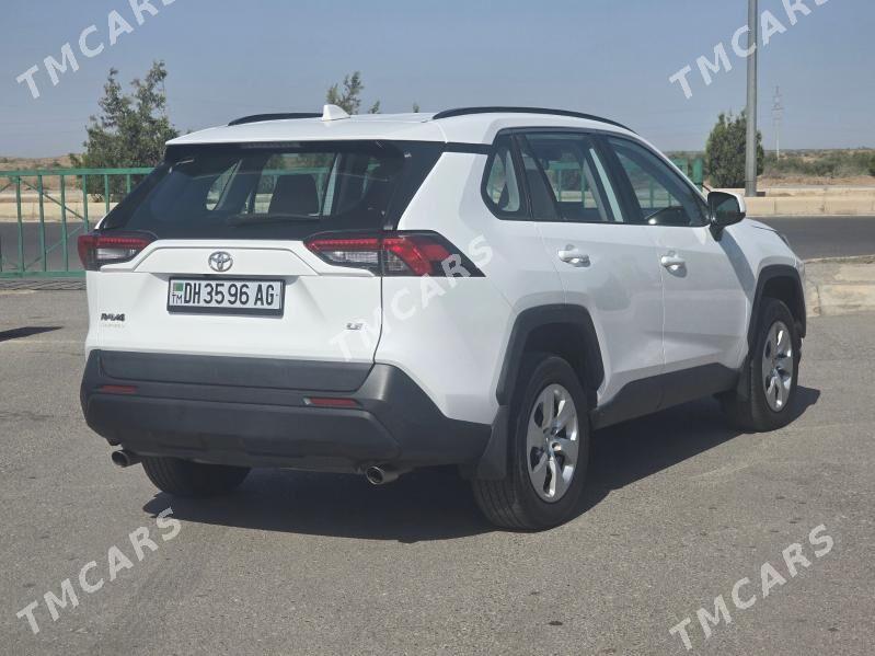 Toyota RAV4 2021 - 375 000 TMT - Ашхабад - img 5