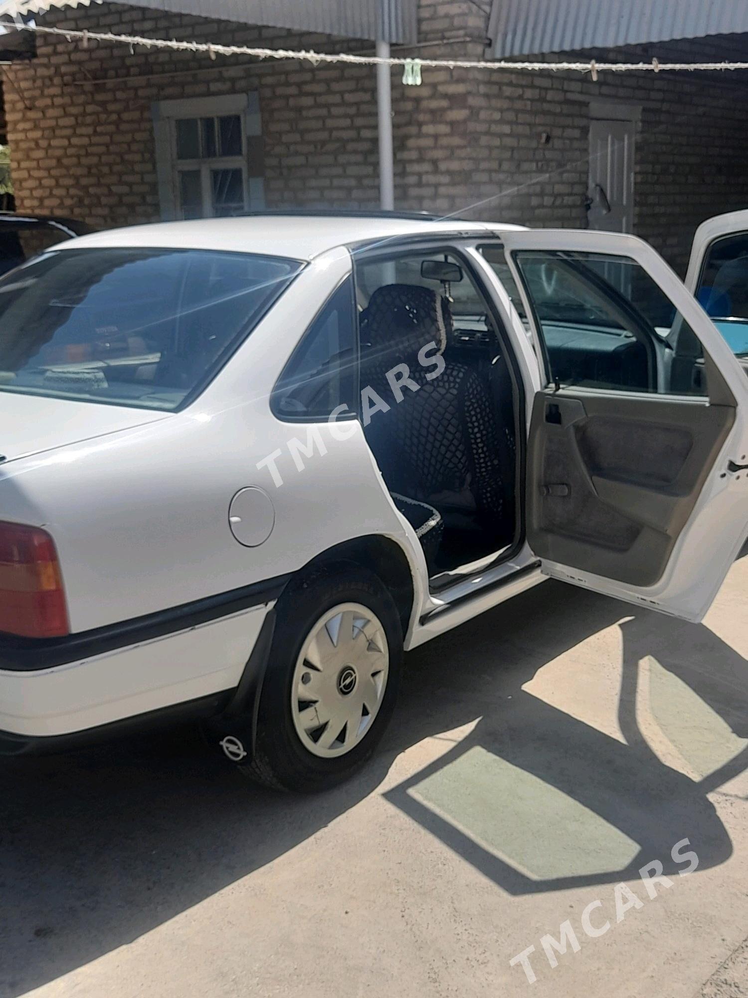 Opel Vectra 1992 - 36 000 TMT - Mary - img 5