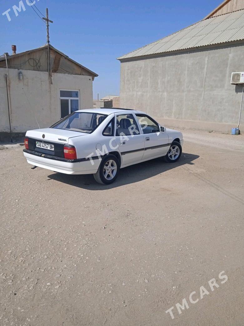 Opel Vectra 1989 - 35 000 TMT - Гумдаг - img 3