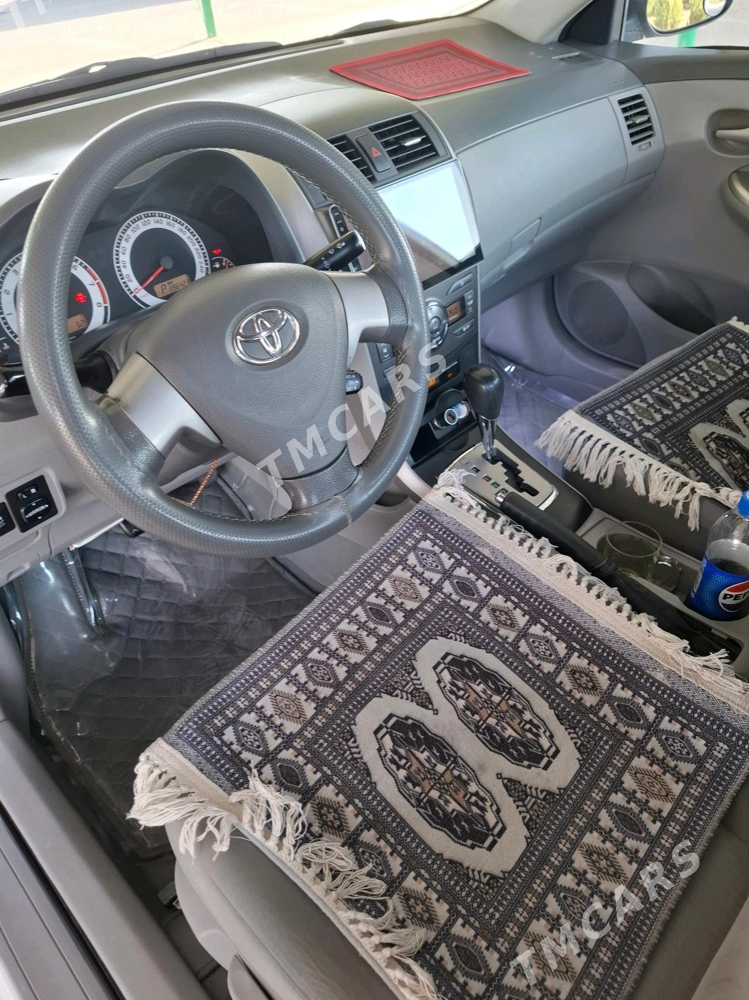 Toyota Corolla 2010 - 158 000 TMT - Podwoýski köç. (Bitarap Türkmenistan şaýoly) - img 2