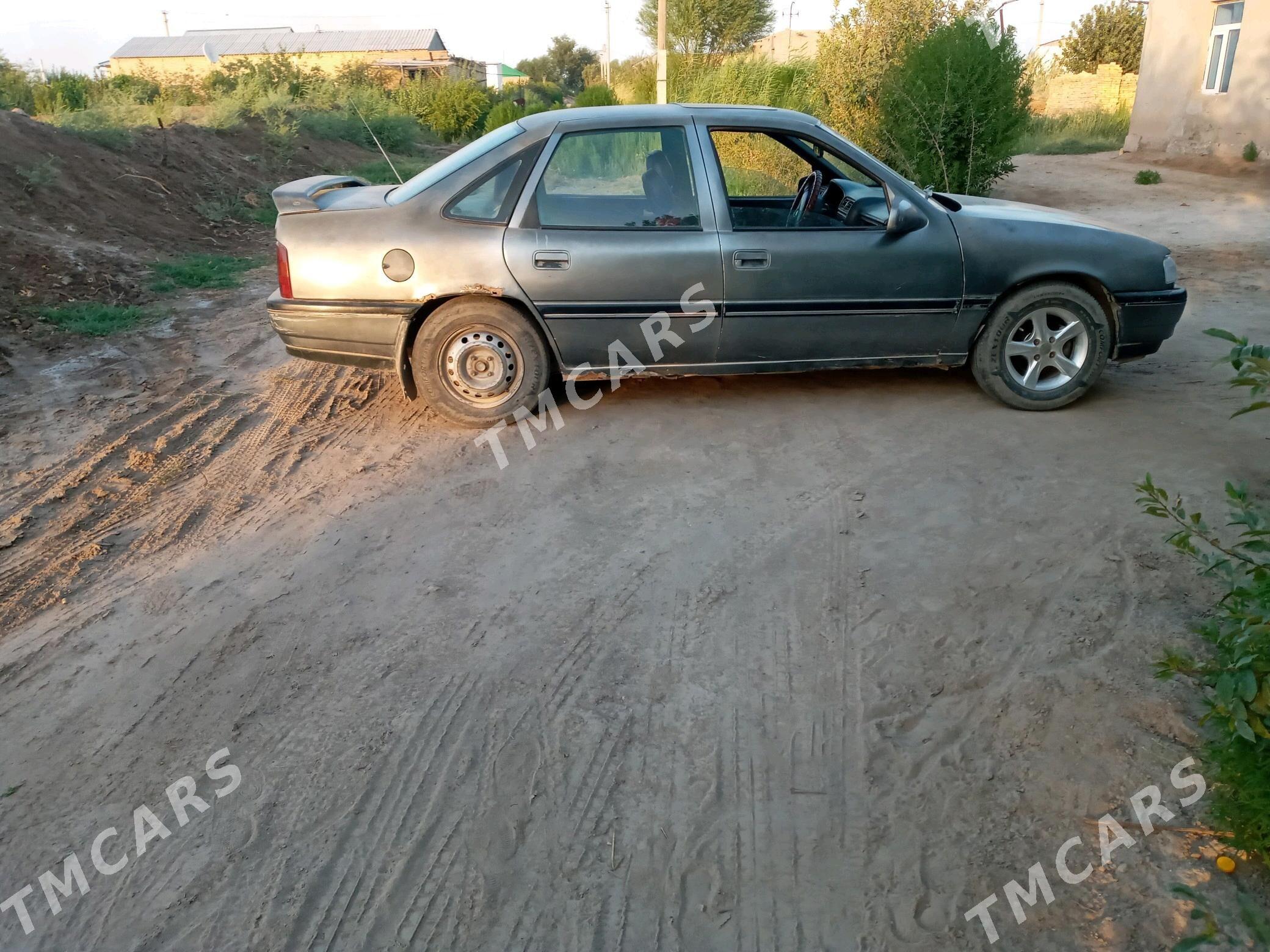 Opel Vectra 1991 - 15 000 TMT - Sakar - img 6