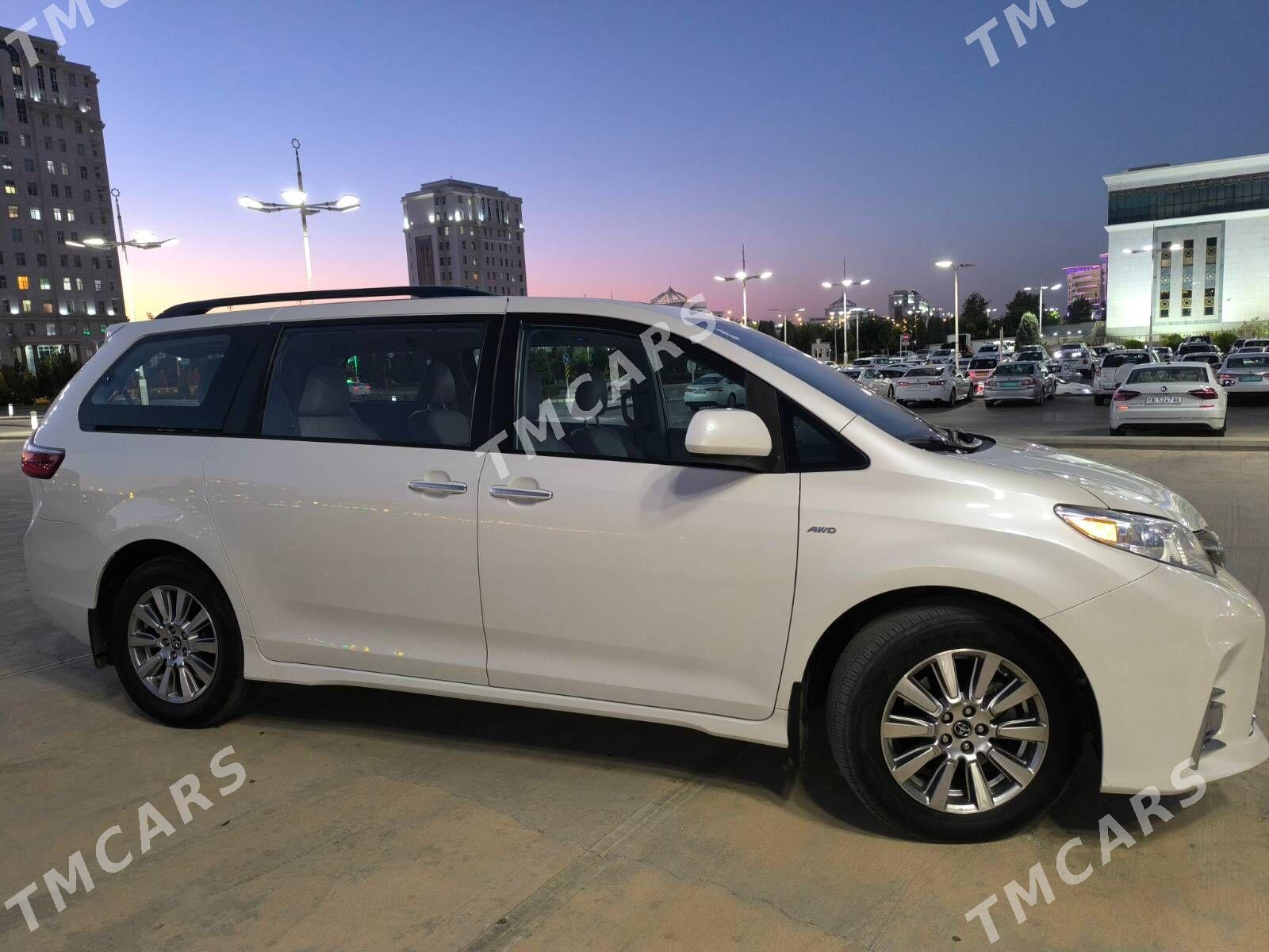 Toyota Sienna 2019 - 540 000 TMT - Ашхабад - img 2
