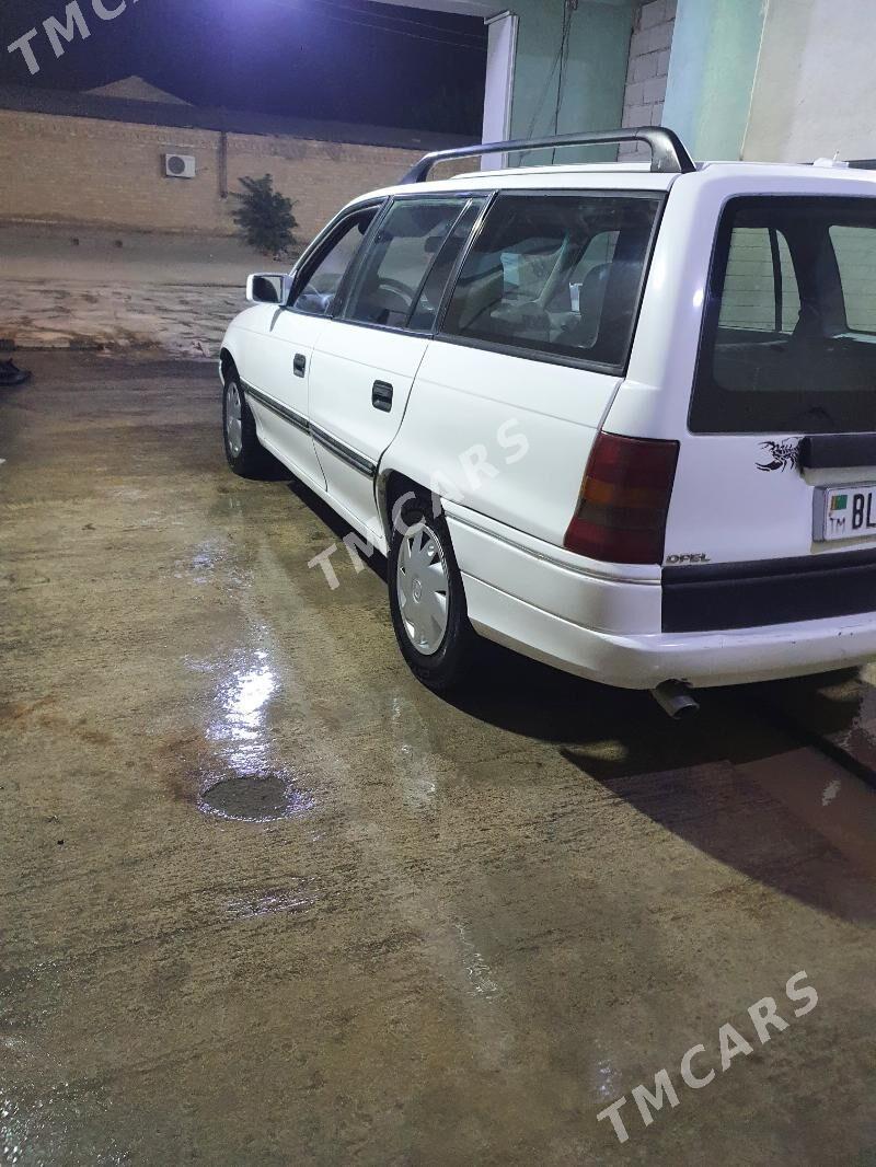 Opel Astra 1993 - 35 000 TMT - Бахарден - img 6