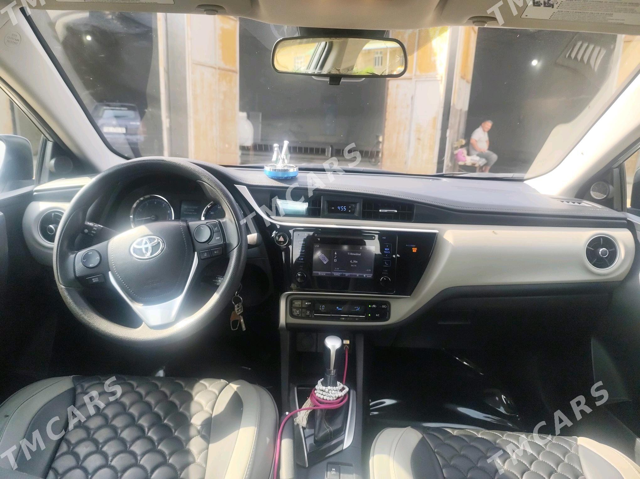 Toyota Corolla 2018 - 225 000 TMT - Губадаг - img 4