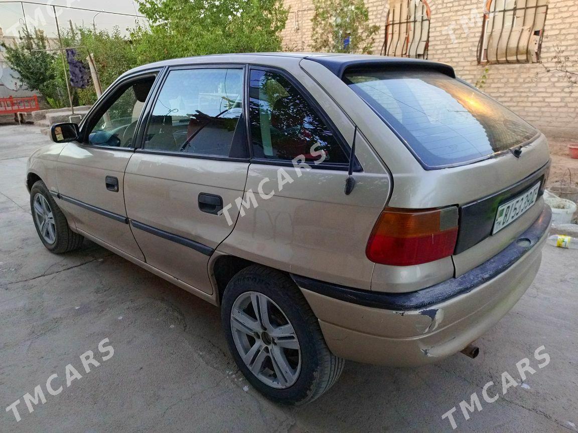 Opel Astra 1995 - 39 000 TMT - Дашогуз - img 4