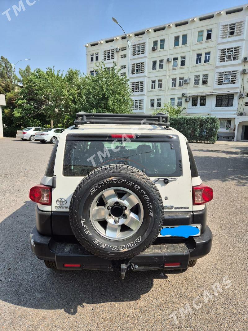 Toyota FJ Cruiser 2007 - 320 000 TMT - Parahat 5 - img 2