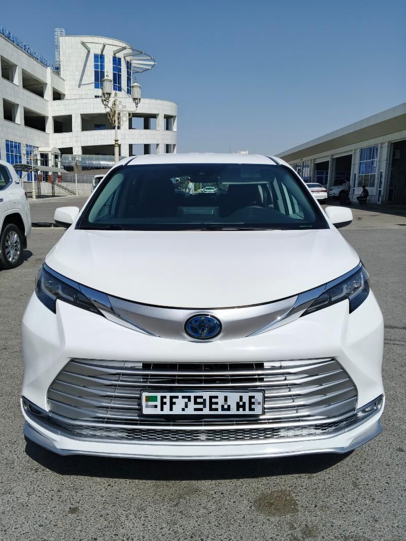 Toyota Sienna 2022 - 540 000 TMT - Aşgabat - img 2